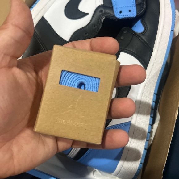 Jordan 1 UNC Toe size 9.5 - Picture 3 of 6